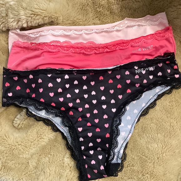 NWOT Coquette 3-Pack Pink & Hearts Lacy Cheeky Thong Nine West Size Small - Picture 1 of 4